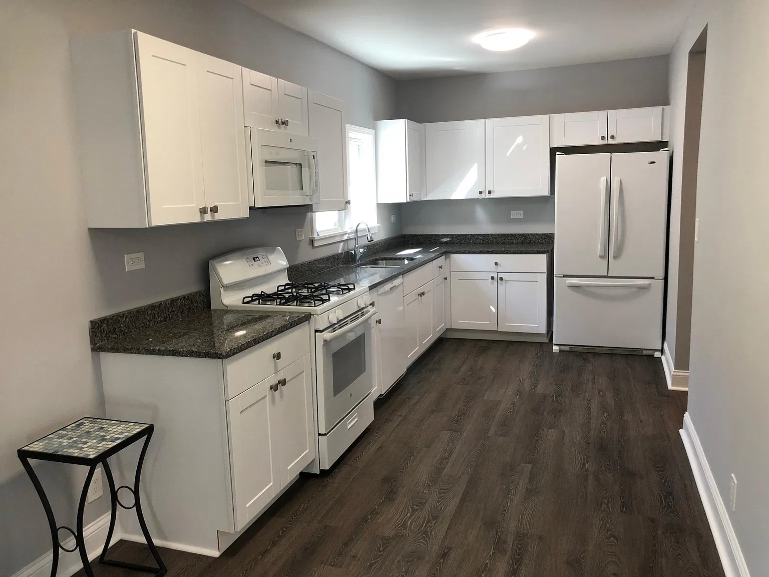 320 Grand Blvd — Photo 4