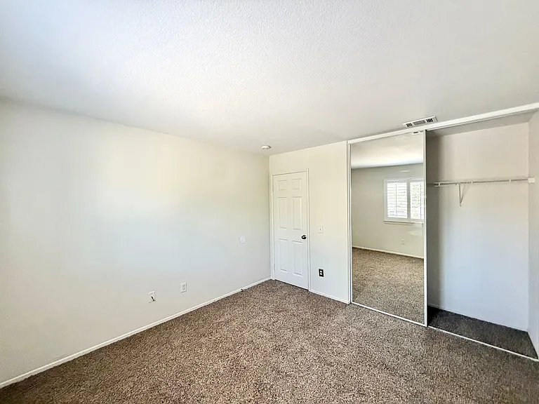 46383 Vianne Ct — Photo 22