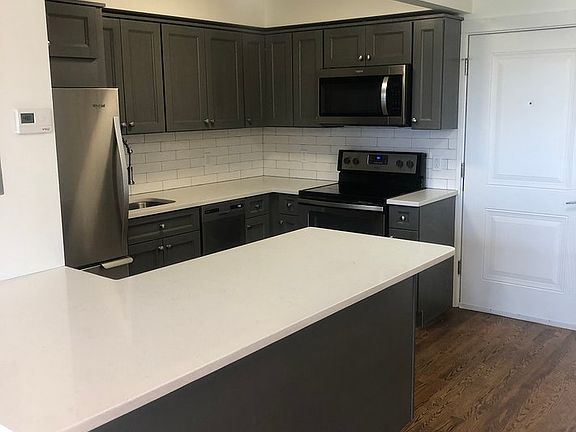 2nd image of 3592 Greystone Ave