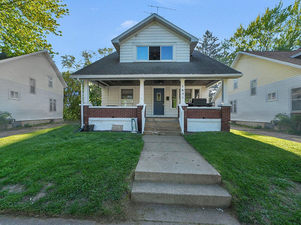 1651 Martindale Ave SW, Wyoming, MI 49509 Zillow