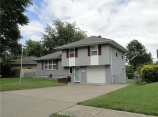 3521 S Randall Dr, Independence, MO 64055