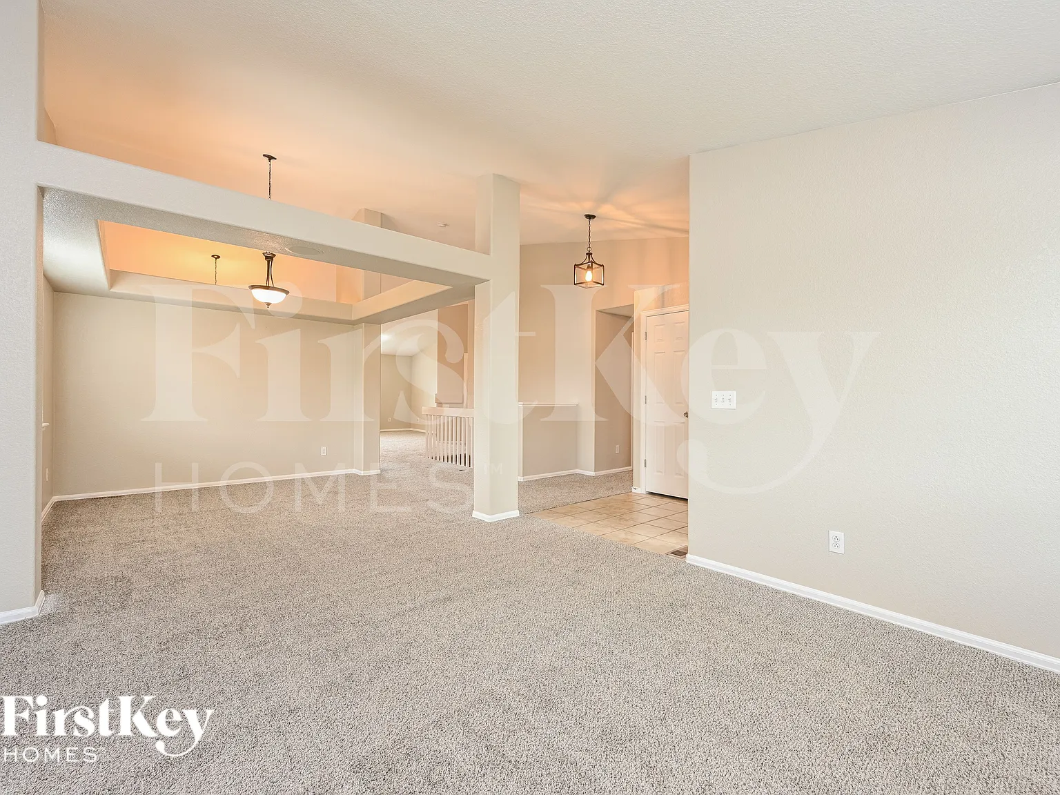 3 bed, 2.0 bath, 1744 sqft, $3,340 — Photo 3