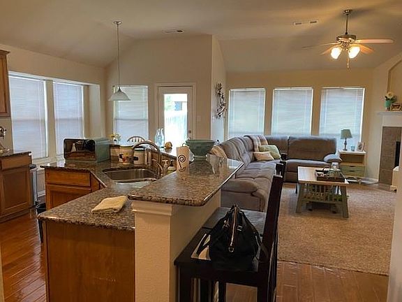5th image of 3441 Beekman Dr
