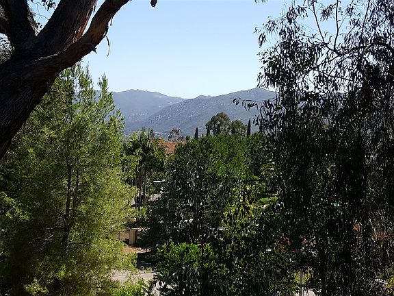 3rd image of 10395 Tioga Lake Dr