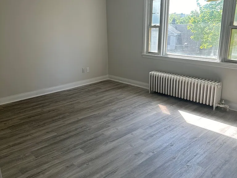 24 Gale Cres #3 — Photo 8