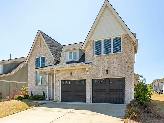 3rd image of 4112 Olivia Rd