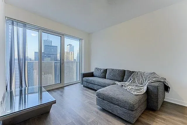1 bed, 580 sqft, $2,750 — Photo 3