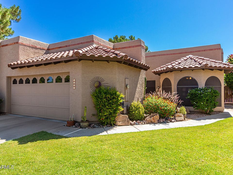 1st image of 4228 E PARADISE Drive