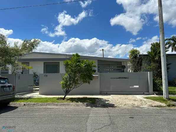 11 Calle Mar De Iss, Carolina, PR 00979