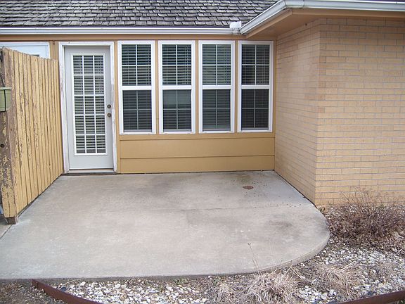4th image of 1420 Woodland Cir