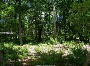 21 Oxford Dr, Hilton Head Island, SC 29928
