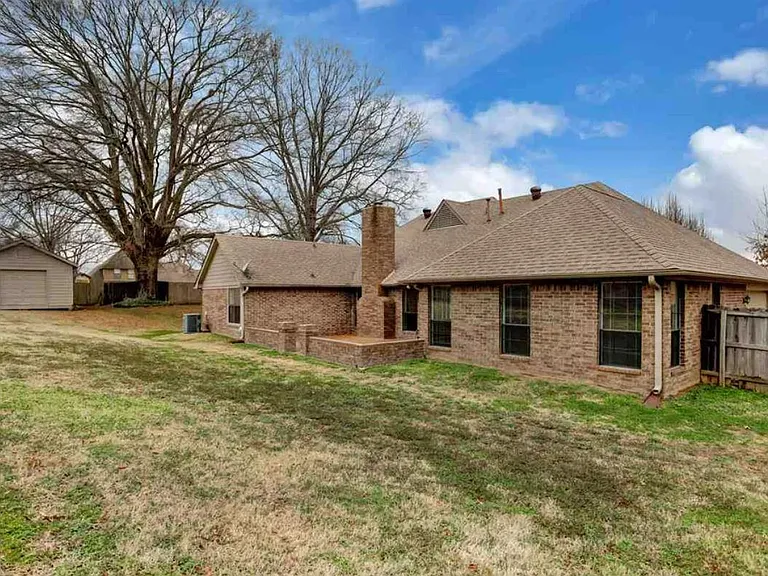 361 Wolf Lair Cv — Photo 14