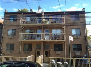 10450 48th Ave, Corona, NY 11368