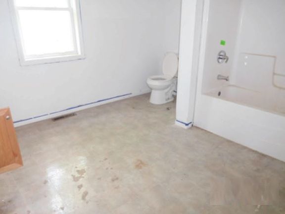 5th image of 1031 Dubail Ave
