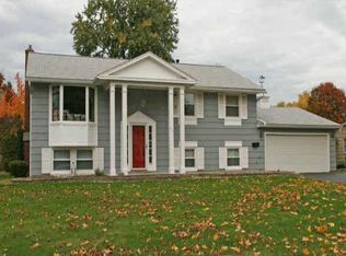 330 Eileen Dr, Rochester, NY 14616