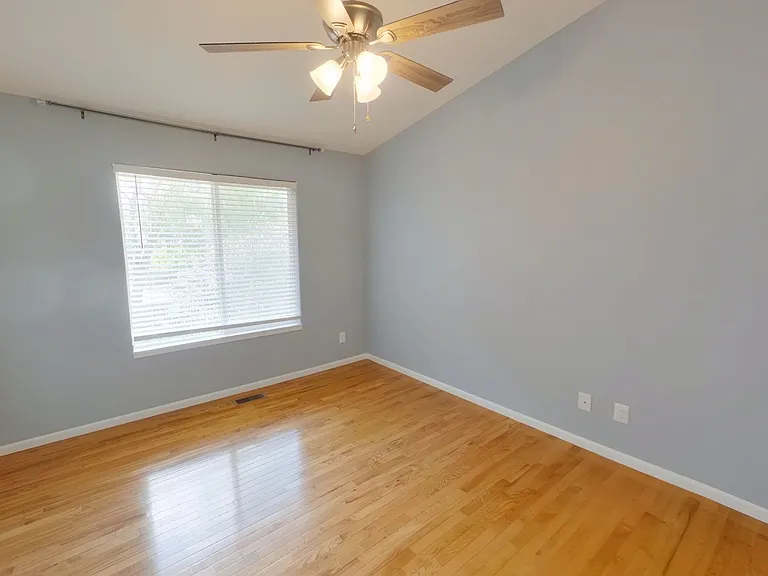 503 W Douglas Ave — Photo 10