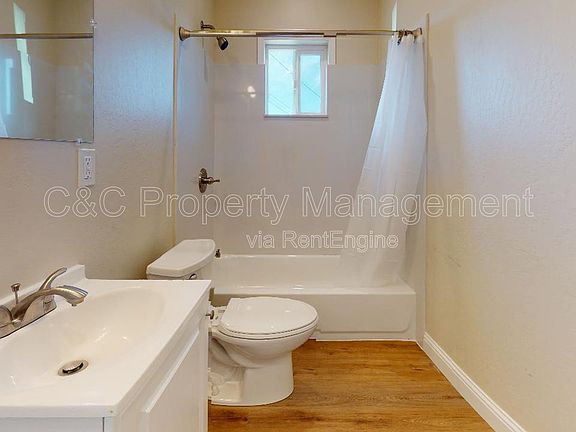 4th image of 1384 Darwin St #A