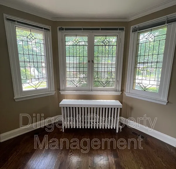 642 Bolivar St #MAIN FLOOR — Photo 32