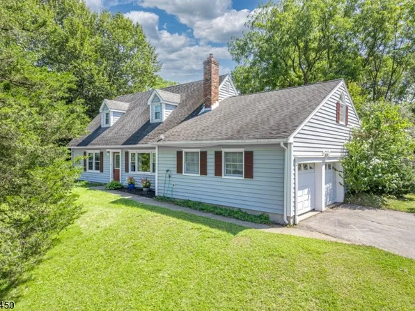 10 Carol Dr, Vernon Twp., NJ 07418