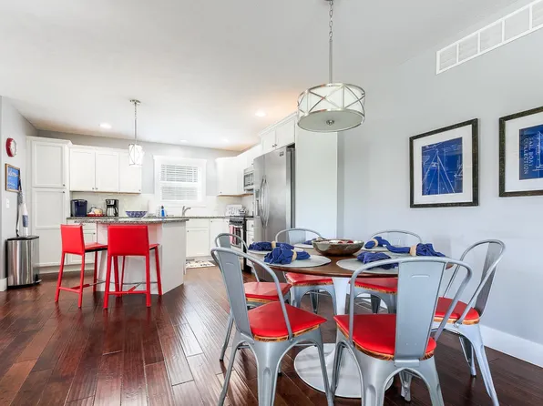 962 Walnut St, Traverse City, MI 49686