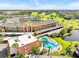225 Country Club Dr APT D238, Largo, FL 33771