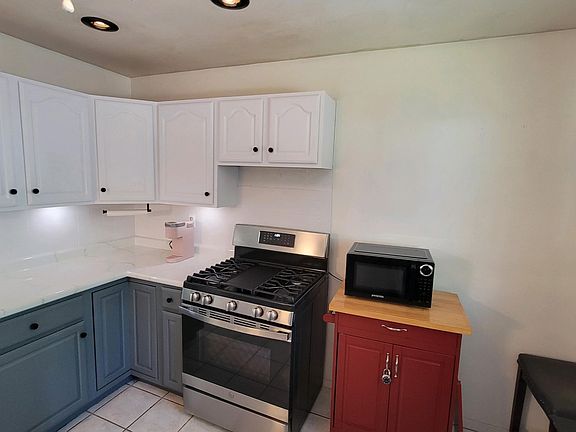 3rd image of 2217 W Cindy Ln