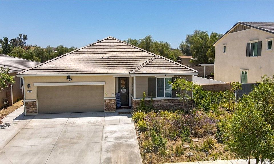 1st image of 27061 Maltese Way