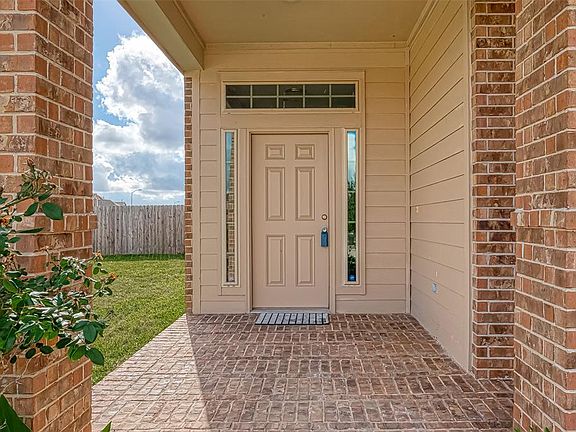 4th image of 5246 Lilac Hollow Ln