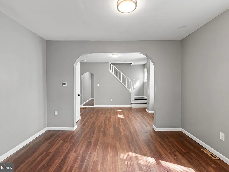 1344 Princeton Ave — Photo 8