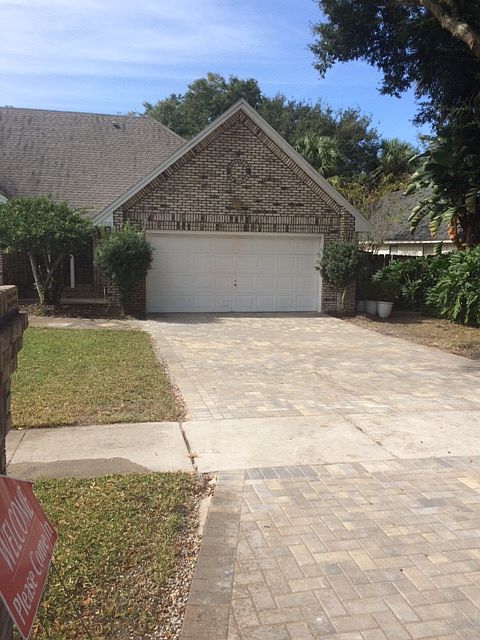 1st image of 5716 Bay Side Dr