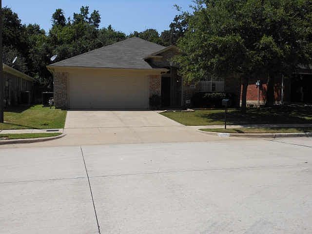 1st image of 1941 Torrey Pine Dr