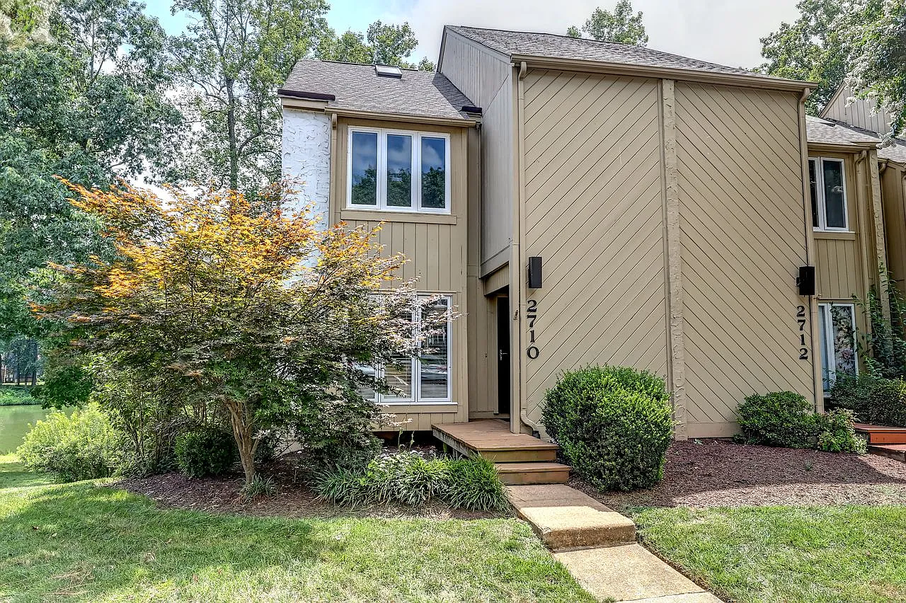 2710 Spinnaker Ct — Photo 2