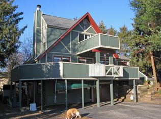 6 Baron Rd, Barrington, RI 02806