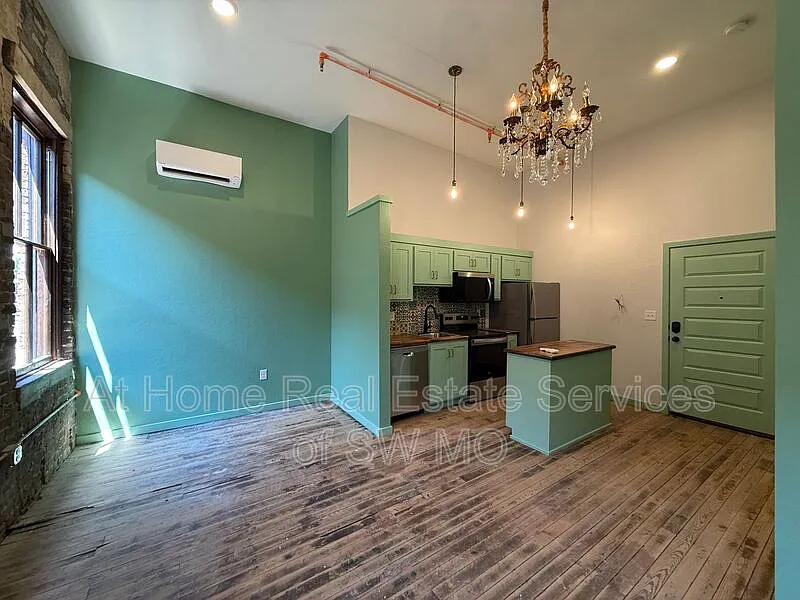1 bed, 1.0 bath, 500 sqft, $995 — Photo 3