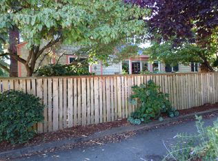 2333 30th Ave S, Seattle, WA 98144