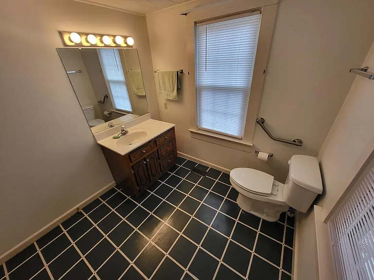 500 Ivey Rd — Photo 16