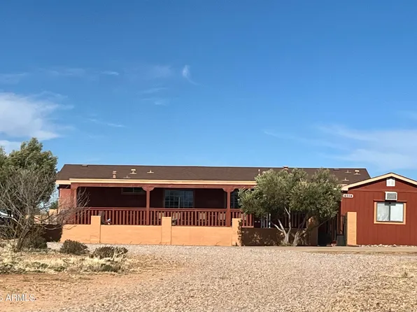 7487 E LARKSPUR Lane, Hereford, AZ 85615