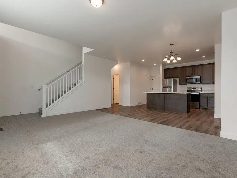 13178 S Blythswood Ln — Photo 8