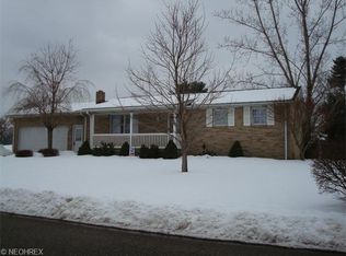 120 10th St NW, Strasburg, OH