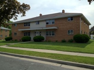 3355 S 76th St APT 7, West Allis, WI 53219