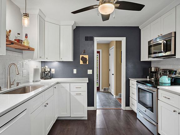 5th image of 2825 Regent St