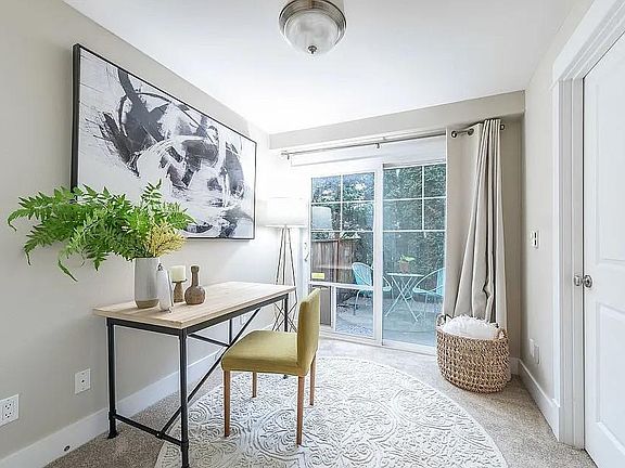 First floor: office/bedroom
