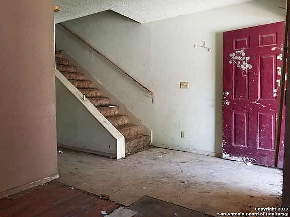 5th image of 6822 Neston Dr