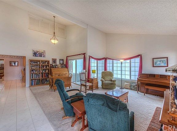 2nd image of 4102 Manzanita