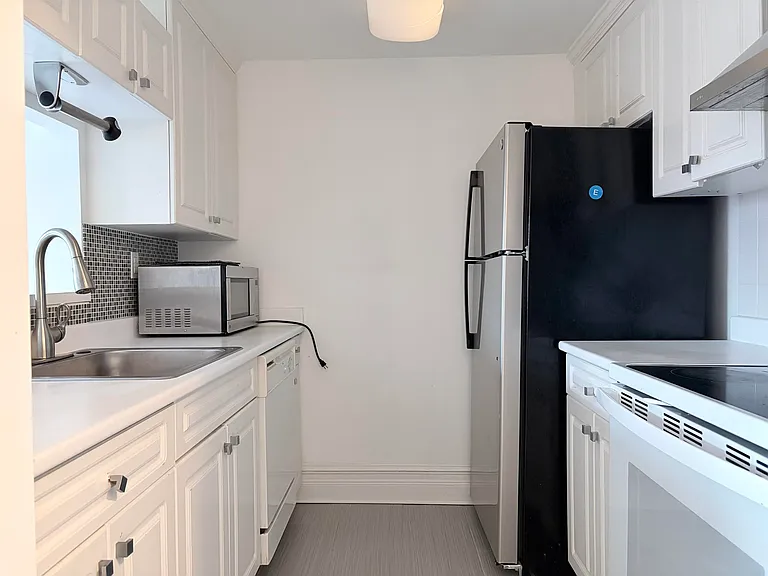 20 2nd St #701 — Photo 6