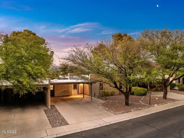 8133 E Renaud Ln, Tucson, AZ 85710