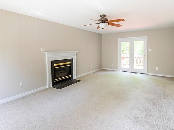 3rd image of 9412 Windsor Shade Dr