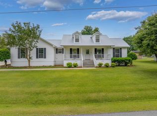 917 Leyland Dr, Albertville, AL 35950