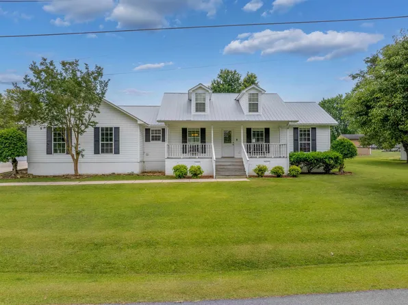 917 Leyland Dr, Albertville, AL 35950