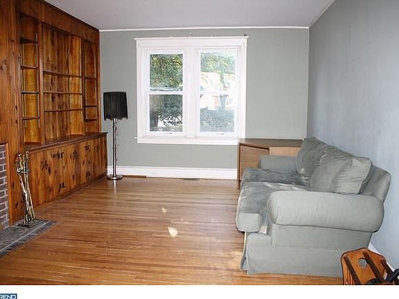 3rd image of 403 Grandview Ave